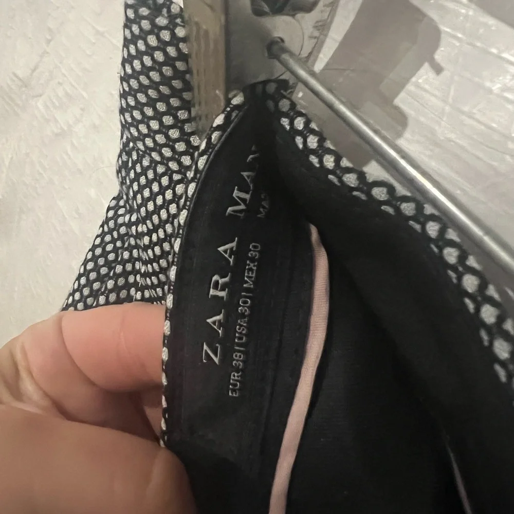 Zara Man Black & White Dress Pants Size 30 US